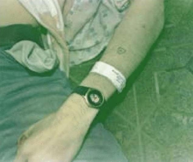 However, in a newly released update tied to his controversial book Case Closed: The Cobain Murder: The Killing and Cover-Up of Kurt Cobain , author Ian Halperin claims that an unnamed former Seattle police detective privately told him the investigation into Cobain's death was mishandled