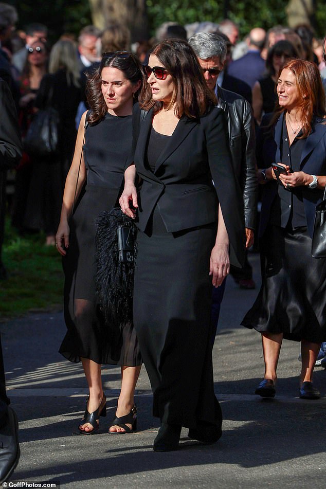 She was joined by her daughter Cosmina Thomasina Diamond