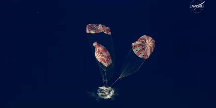 Nasa’s Artemis II capsule splashes down in Pacific after 25,000mph descent back to Earth wrapping up historic Moon trip