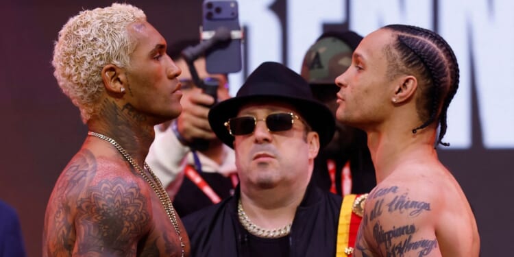 Start time, TV channel, live stream & full card as The Destroyer stars on huge London bill