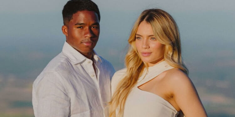 Brazil star Endrick, 19, and influencer wife Gabriely Miranda, 23, reveal they are expecting baby