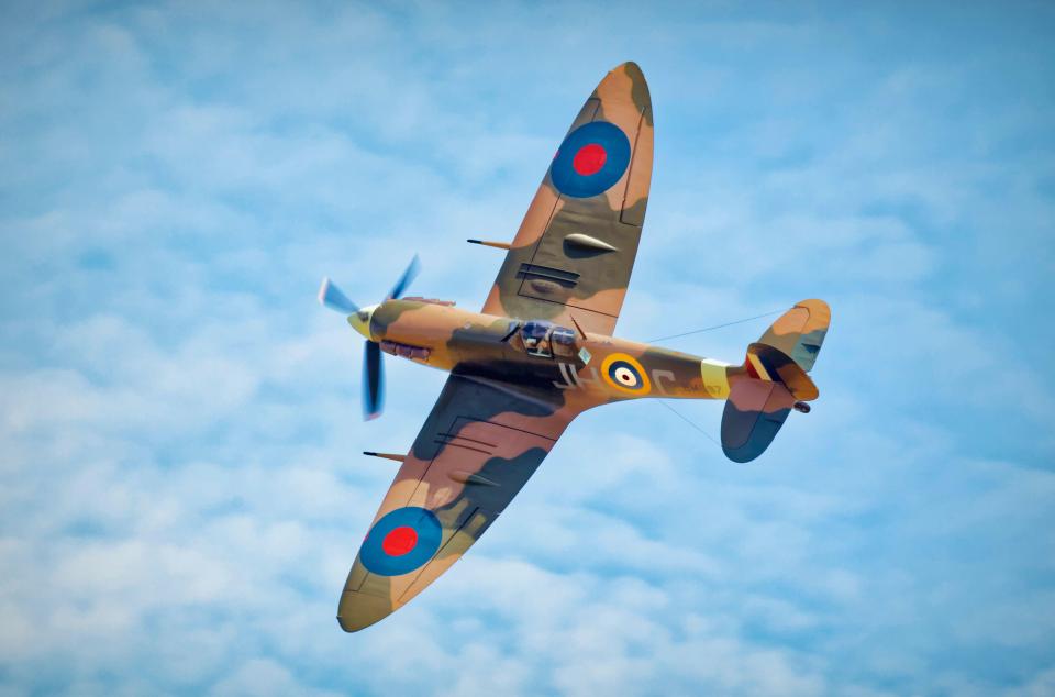 Spitfire Mk5 in flight.