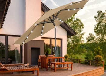 Lidl is about to launch garden parasol with solar lights for summer evenings