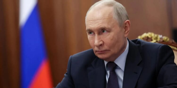 Putin issues UK target list brazenly threatening four exact locations in Britain with missile strikes… including London