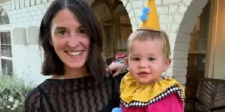 Parenting influencer Kelly Hopton-Jones tells of horror after accidentally running over toddler son