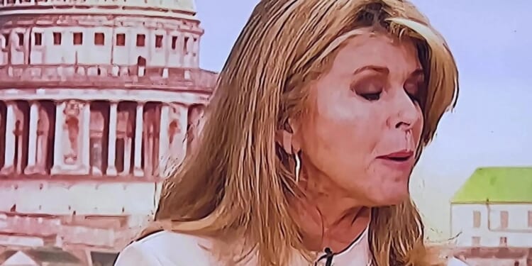 Kate Garraway switches rings given to her by late husband Derek Draper from wedding finger to other hand