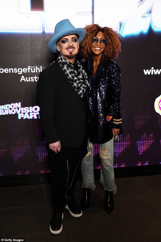 Speaking to the Daily Mail, he said: ¿I have many, many Jewish friends that I¿ve had since I was 15 or 16 years old. Are people asking me as a principled human being to turn my back on my Jewish friends? It¿s not going to happen, it¿s never going to happen'