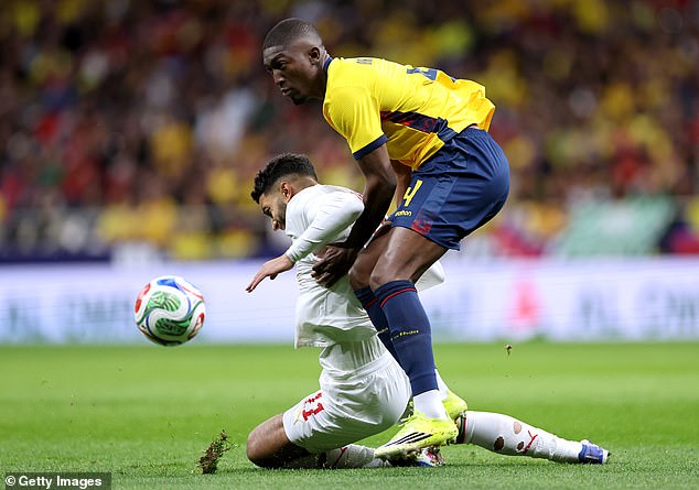 Joel Ordonez (right) is part of a formidable Ecuador defence that could see them go far in the tournament