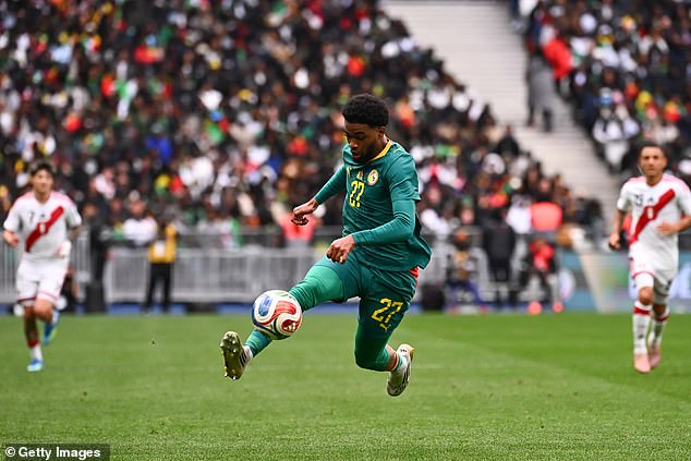 Ibrahim Mbaye is becoming more and more regular in PSG's team and is now playing a starring role for Senegal too