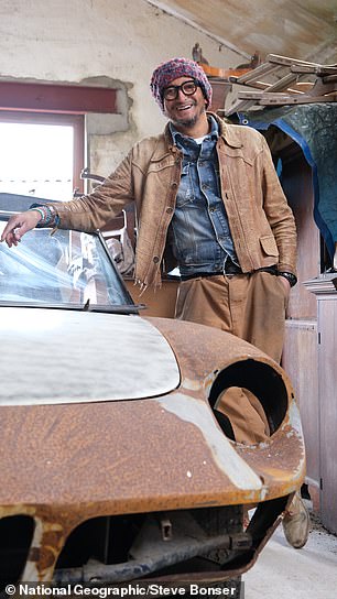 Fuzz describes the rust as the 'worst sort that goes right down into the metal'