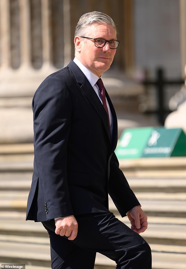 Sir Keir said Sir Olly committed an 'error of judgment' by not informing him that vetting officials advised against going ahead with Mandelson's appointment as US ambassador