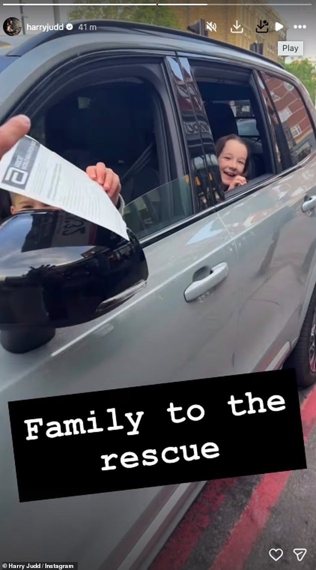 The next post saw his wife Izzy and their kids driving up to him in the car as his son Kit, seven, handed him his bib