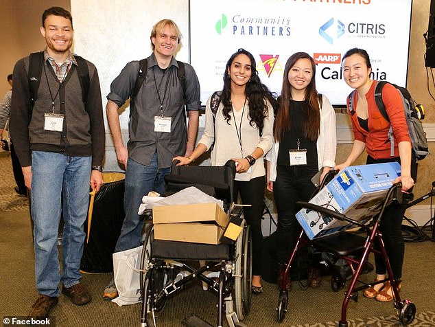 Allen (far left) also posed in a picture with other young innovators at the convention