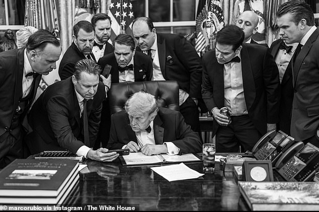 Marco Rubio posted this behind the scenes image from Saturday night in the White House
