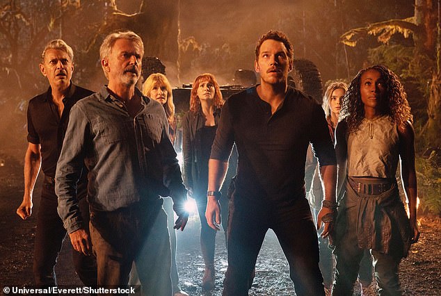 Jeff Goldblum, Neill, Laura Dern, Bryce Dallas Howard, Chris Pratt, Isabella Sermon, and DeWanda Wise are seen left to right in Jurassic World Dominion (2022)