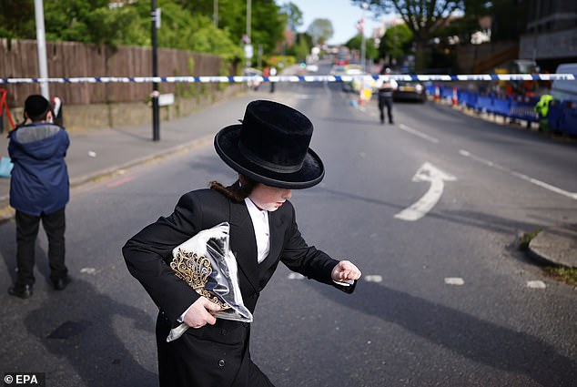 Jewish leaders have called for tougher action on anti-Semitic violence after the double stabbing at around 11.15am