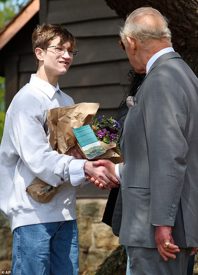 King Charles III greets Junior Rangers from Warren County High School