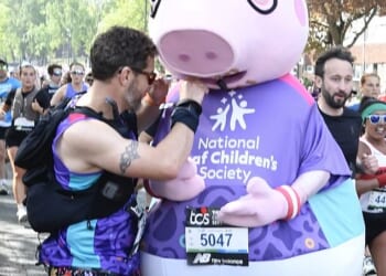 Harry Styles fans have become convinced that the singer has disguised himself as Daddy Pig to take part in Sunday's London Marathon