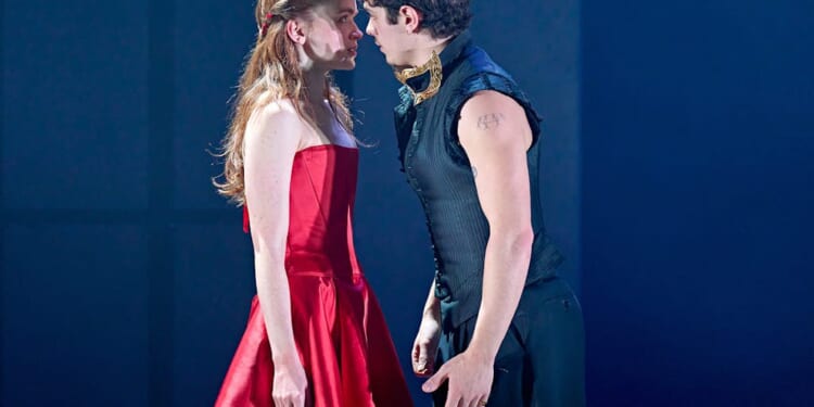 A bewitching Sink drama | Neil Armstrong