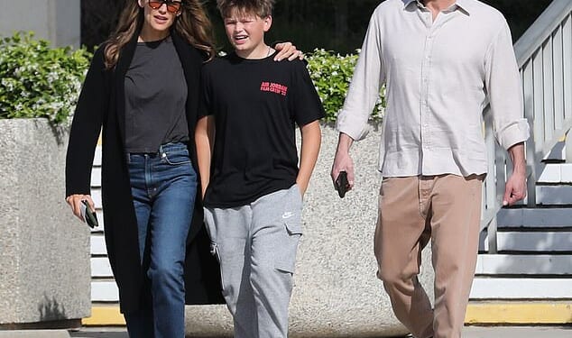 Jennifer Garner and Ben Affleck put on another united front as they took their son Samuel, 14, on an errand run in sunny Los Angeles on Friday