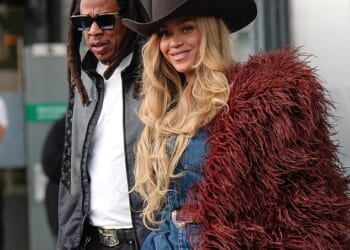 Beyonce and husband Jay Z are reportedly eyeing up a lavish 16th century chateau in the French wine region of Bordeaux