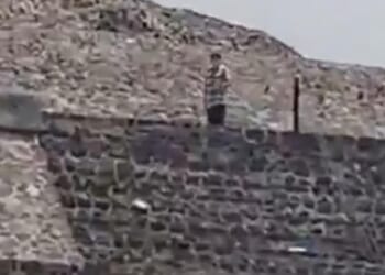 An unidentified man opened fire while on a famous pyramid at the Teotihuacán archaeological zone on Monday in Mexico