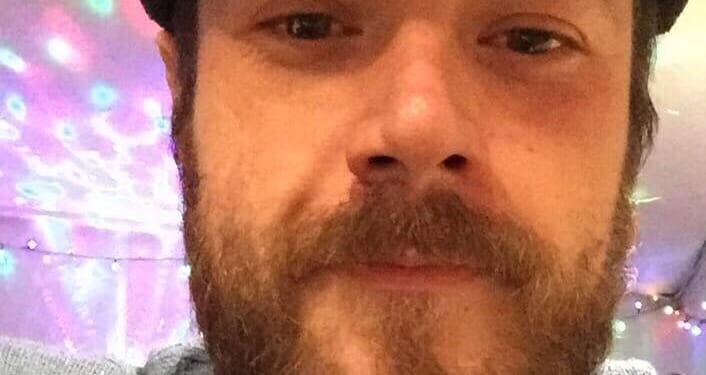 Cops launch murder probe after 'kind-hearted' musician dies outside pub in 'senseless attack'