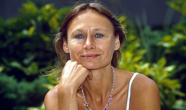 Coronation Street star Angela Pleasance has died at the age of 84, with tributes pouring in for beloved actress and daughter of Bond villain (pictured in 1989)