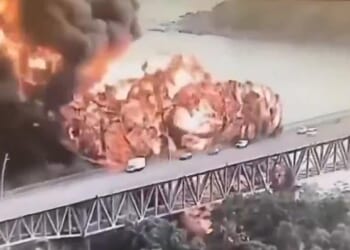 An explosion beneath the Panama Canal's Bridge of the Americas has left one person dead and multiple people injured