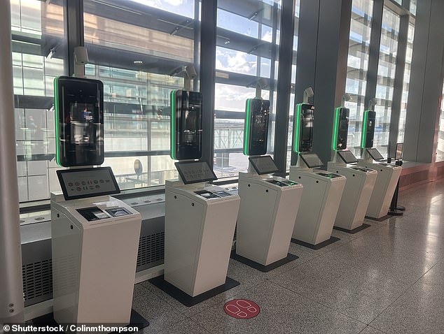 The biometric Entry Exit system requires fingerprints and photos from non-EU nationals, including UK citizens, entering Schengen Area countries