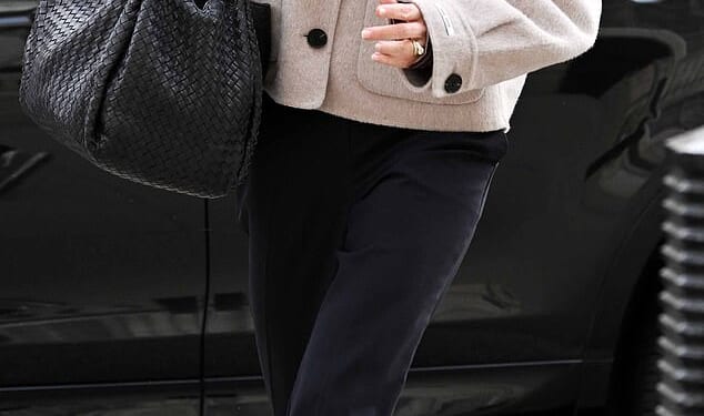 Senior Whitehall figures say Cabinet Secretary Dame Antonia Romeo, the most powerful civil servant in the country, should have stopped the Prime Minister from sacking Olly Robbins
