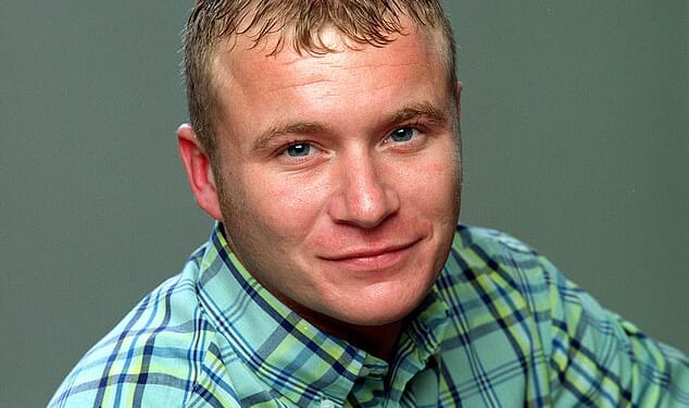 Coronation Street star Steven Arnold - best known for playing Ashley Peacock- has said that he will never return to the show, even if he's begged by bosses