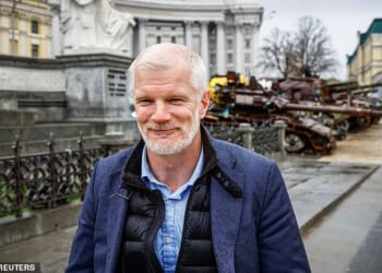 Minister of State for Armed Forces, Al Carns, on April 10. We already know that Carns has found an excuse to avoid the Commons again, writes Kemi Badenoch