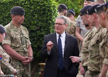 Sir Keir Starmer met service personnel at Taif air base in Saudi Arabia on Wednesday