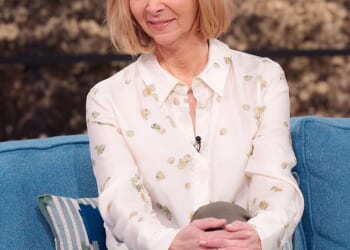 Friends star Lisa Kudrow has accused the show's predominantly male writing team of openly discussing their sexual fantasies about her co-stars while working late into the night