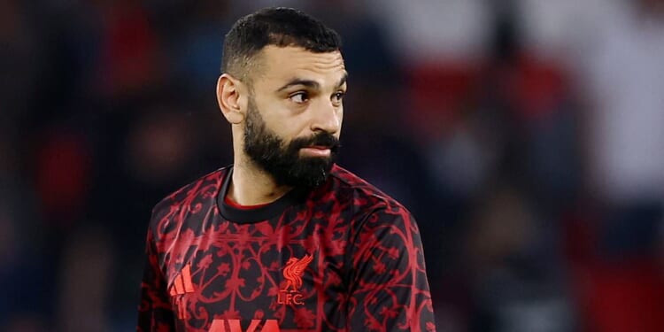 Liverpool vs Fulham - Premier League LIVE: Latest score, team news and updates as Arne Slot makes Mohamed Salah decision as Reds look to return to winning ways