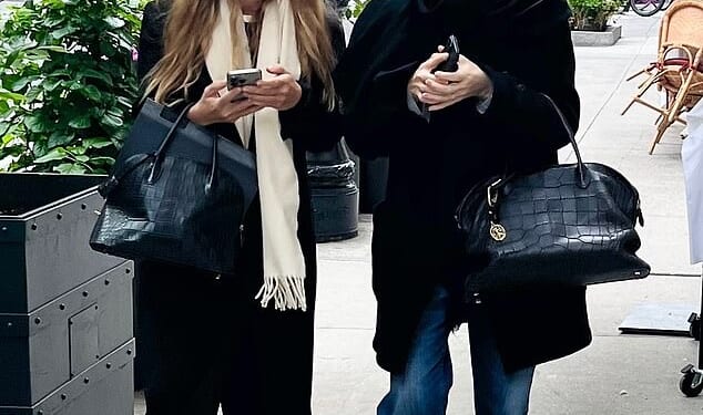 Mary-Kate and Ashley Olsen were spotted on a rare outing together in New York City on Thursday