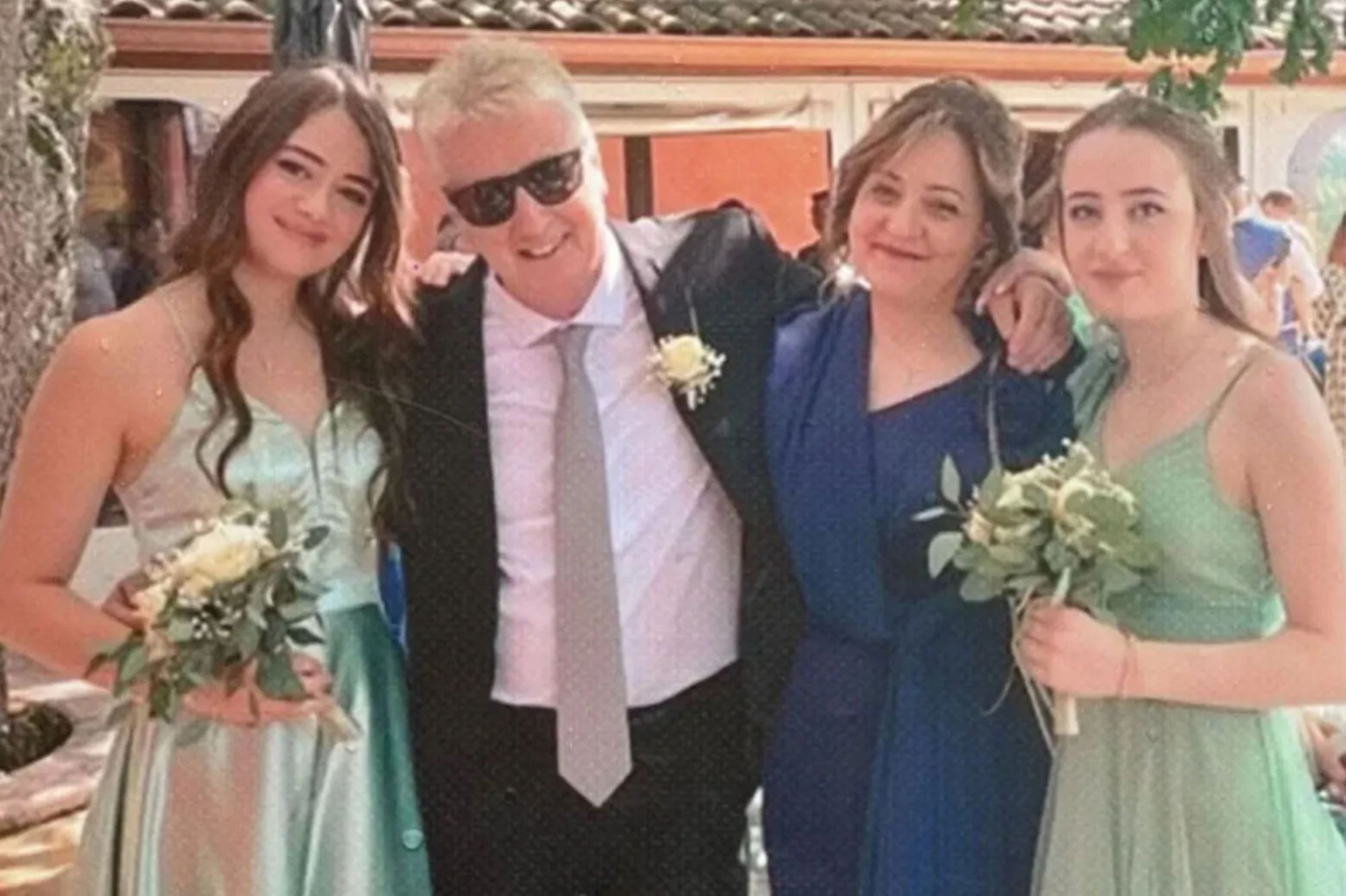 An image collage containing 1 images, Image 1 shows Mum and teen daughter ¿poisoned with ricin¿ as deaths spark murder probe