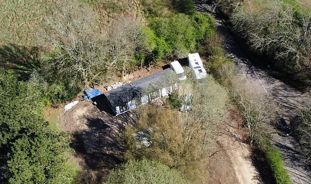 An aerial view of the new site in Sundridge, Kent, which features a static caravan, mobile home, a smaller caravan and other vehicles