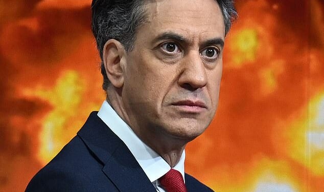 Energy Secretary Ed Miliband is under mounting pressure to issue new licences for drilling oil and gas off the Scottish coast