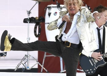 Sir Rod Stewart proved he was just as flexible as ever while gamely kicking his leg up during his appearance at New Orleans Jazz and Heritage Festival on Sunday.