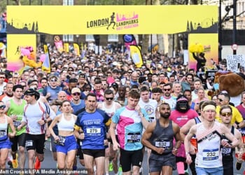Runners have been warned that they are putting themselves at risk if they use 'dangerous' training plans given by AI chatbots