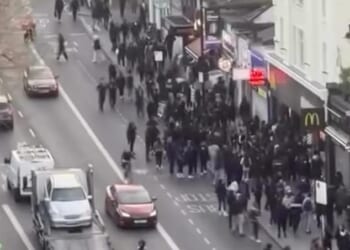 More than 300 teenagers descended on Clapham Common basketball courts on Tuesday before swarming the high street where they looted shops and attacked police