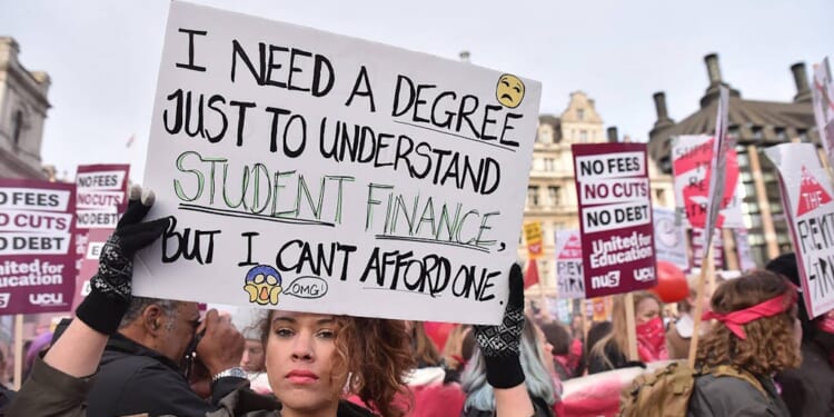 Student Loans don’t add up | Henry Hill