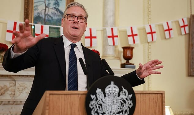 Keir Starmer contacted Peter Mandelson to say he would be 'brilliant' as US ambassador - even though he had been warned over his friendship with Jeffrey Epstein