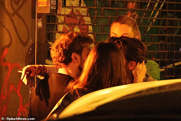 Pete hugged Sam at one point