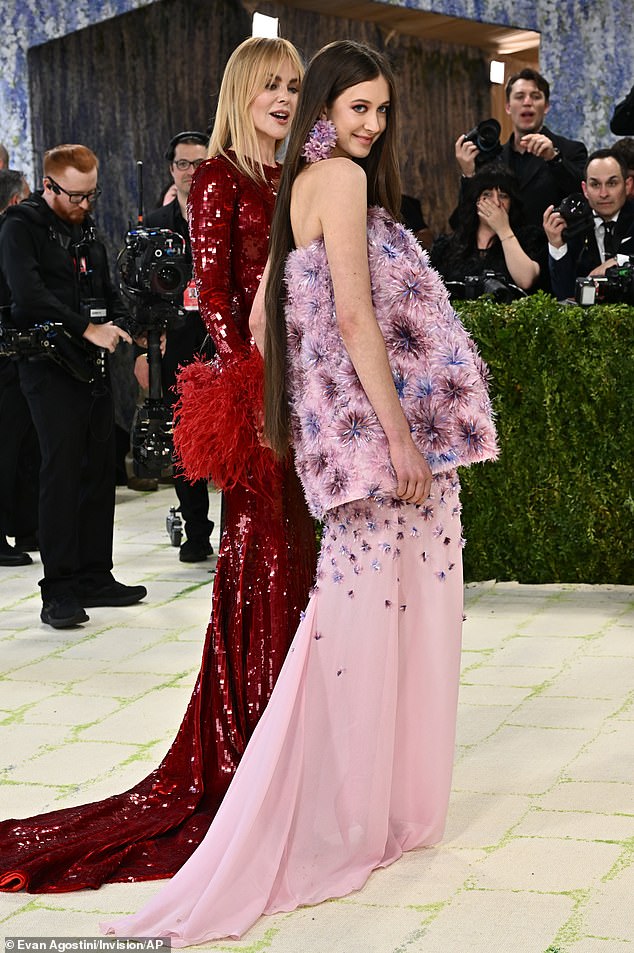 Embracing the event’s 'Fashion Is Art' theme, Sunday Rose wore a Dior creation by Jonathan Anderson, a strapless pink gown adorned with floral detailing