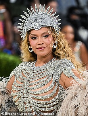 Fans also accused Beyoncé of Photoshopping her Met Gala social media photos to look more flattering