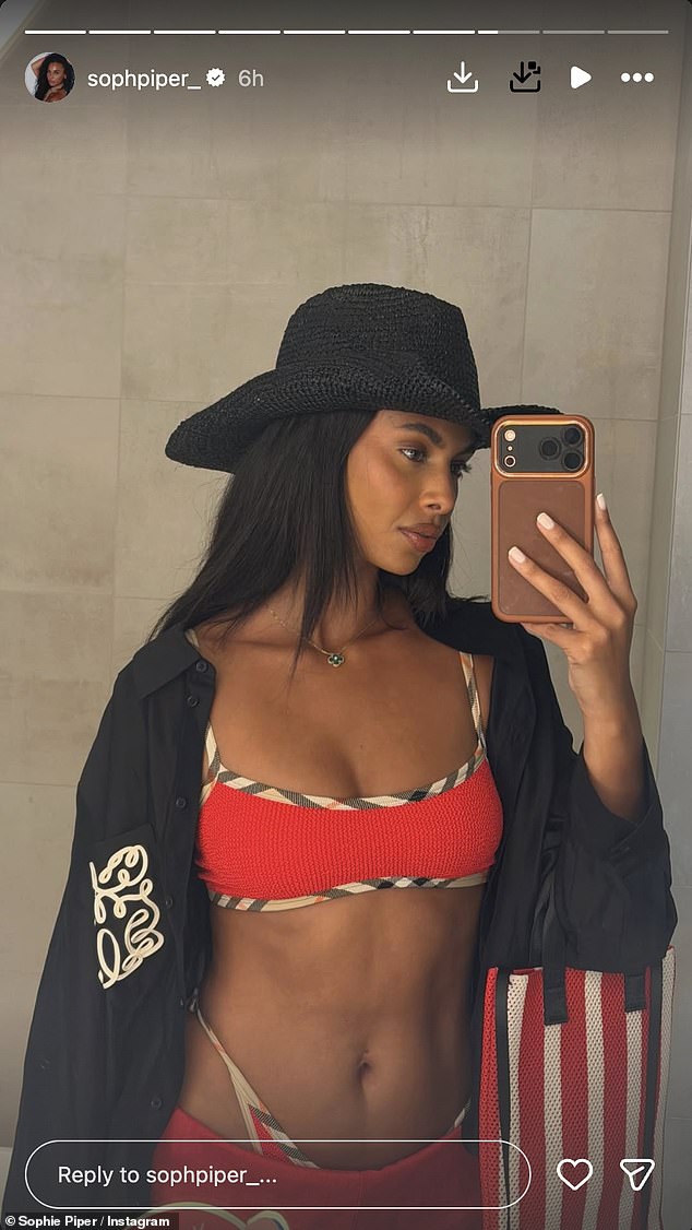 The couple - who have been married for 14 years and share three children, Alaia Mai, 12, Valentina, nine, and Blake, five - were also joined by Rochelle's lookalike sister Sophie Piper