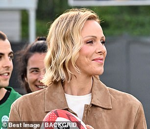 ...and her softer lob as seen in 2026